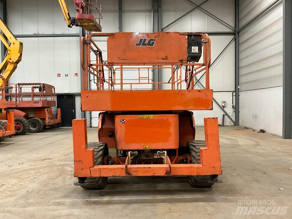 JLG 3394 RT رافعات مقصية الشكل