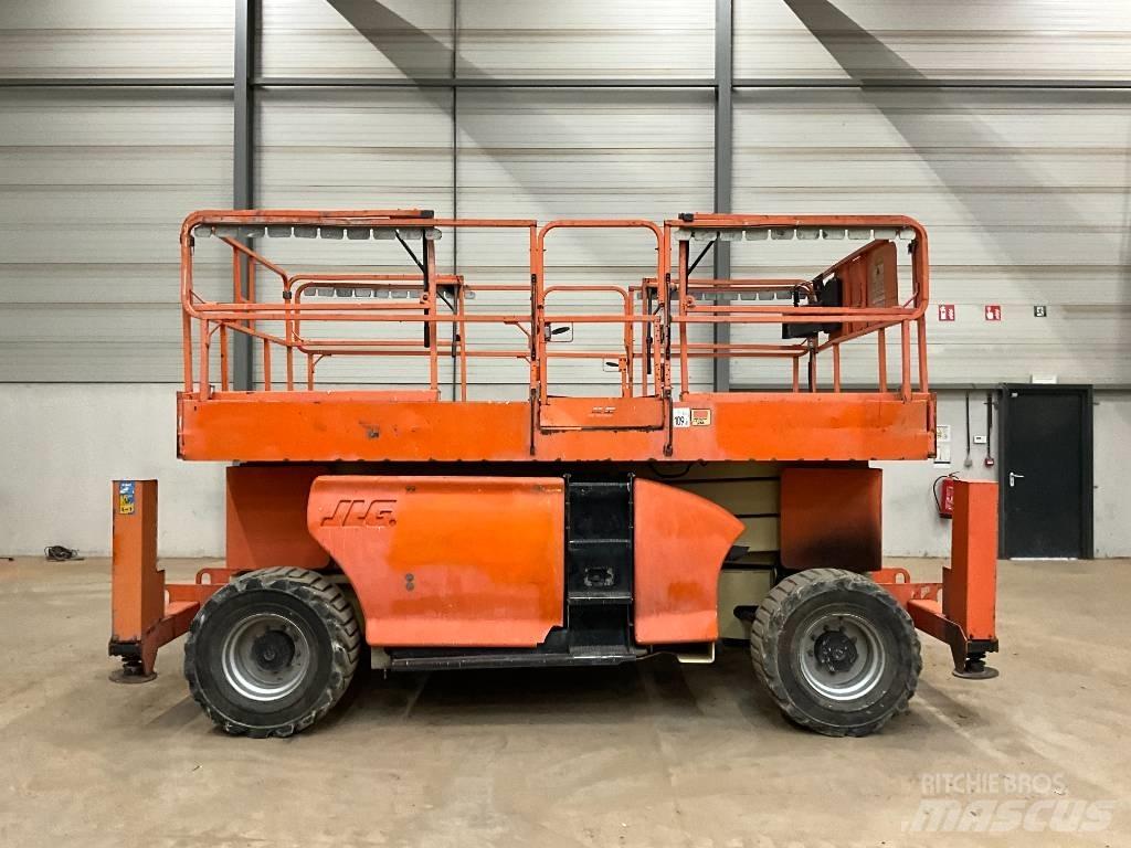 JLG 3394 RT رافعات مقصية الشكل