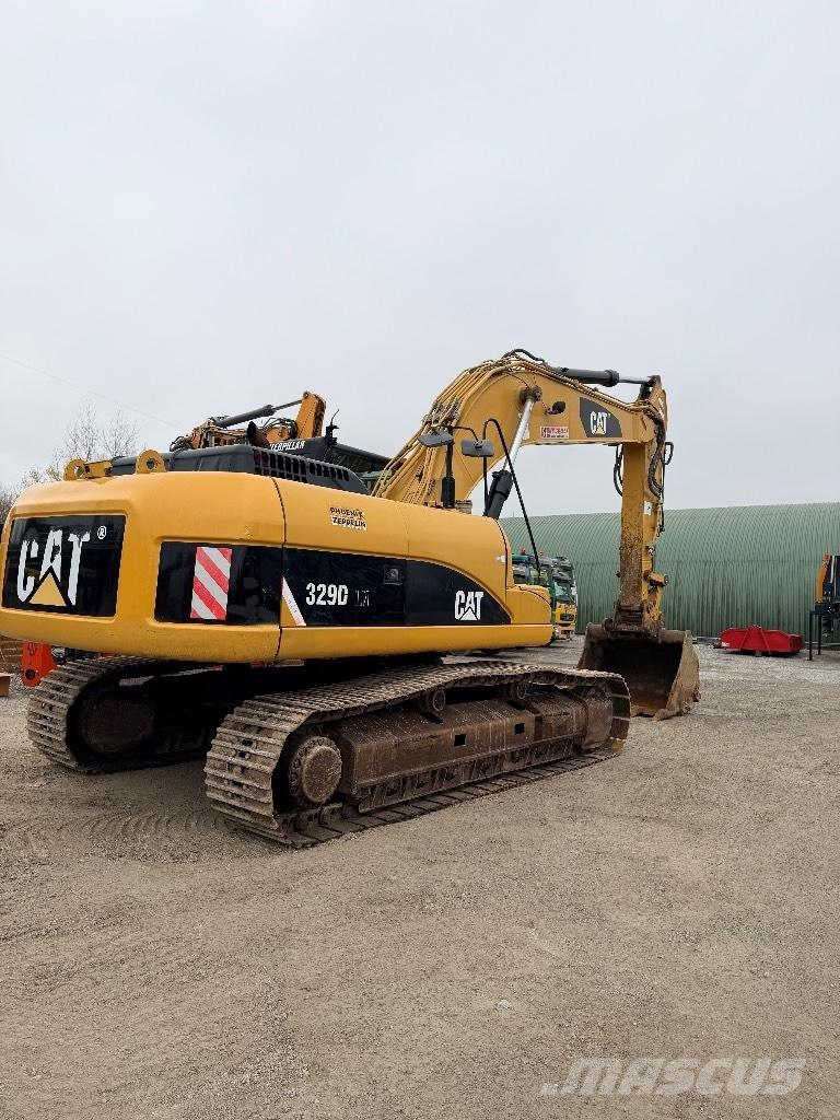 CAT 329 D حفارات زحافة