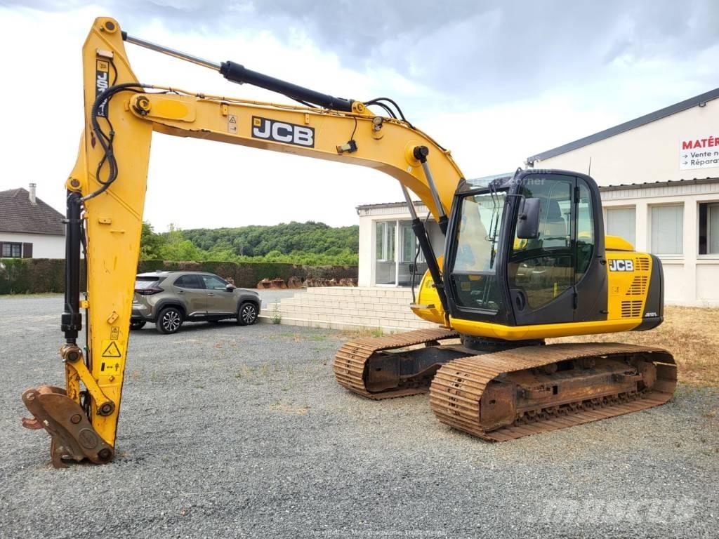 JCB JS 130 LC حفارات زحافة