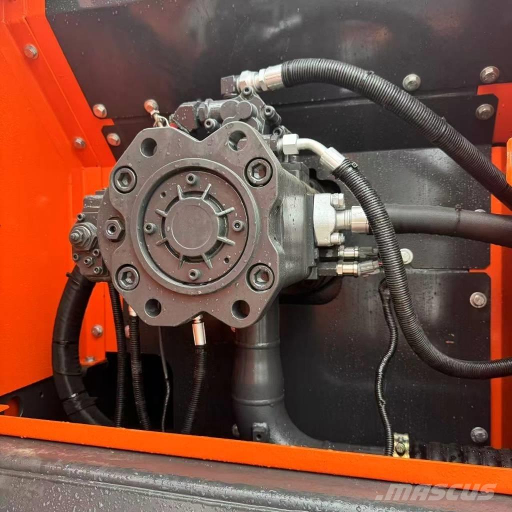 Doosan DX 225 LCA حفارات زحافة