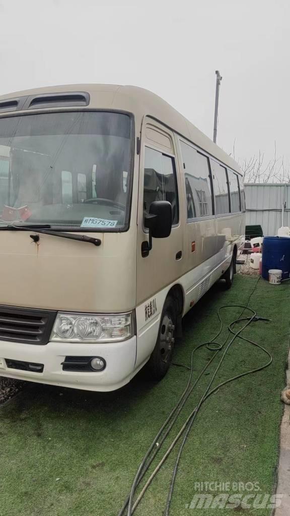 Toyota Coaster حافلة داخل المدينة