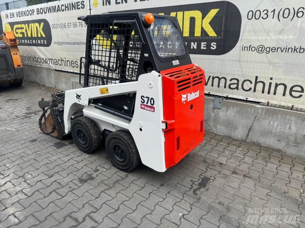 Bobcat S70 لوادر انزلاقية التوجيه