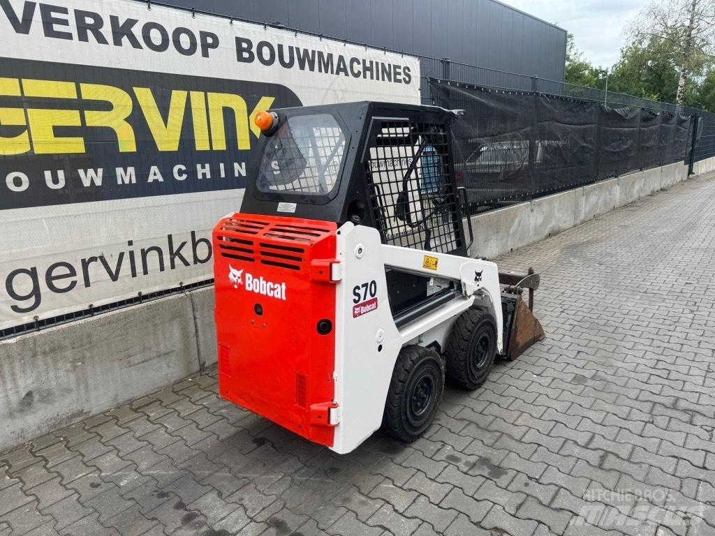Bobcat S70 لوادر انزلاقية التوجيه