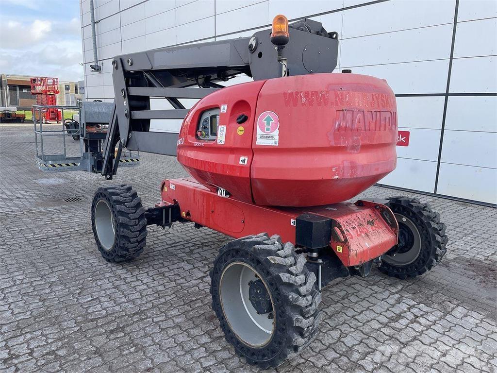 Manitou 160ATJ RC رافعات سلة مفصلية