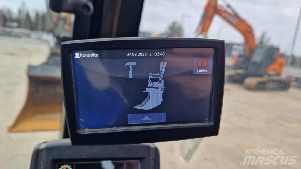 JCB JZ 140 LC حفارات زحافة