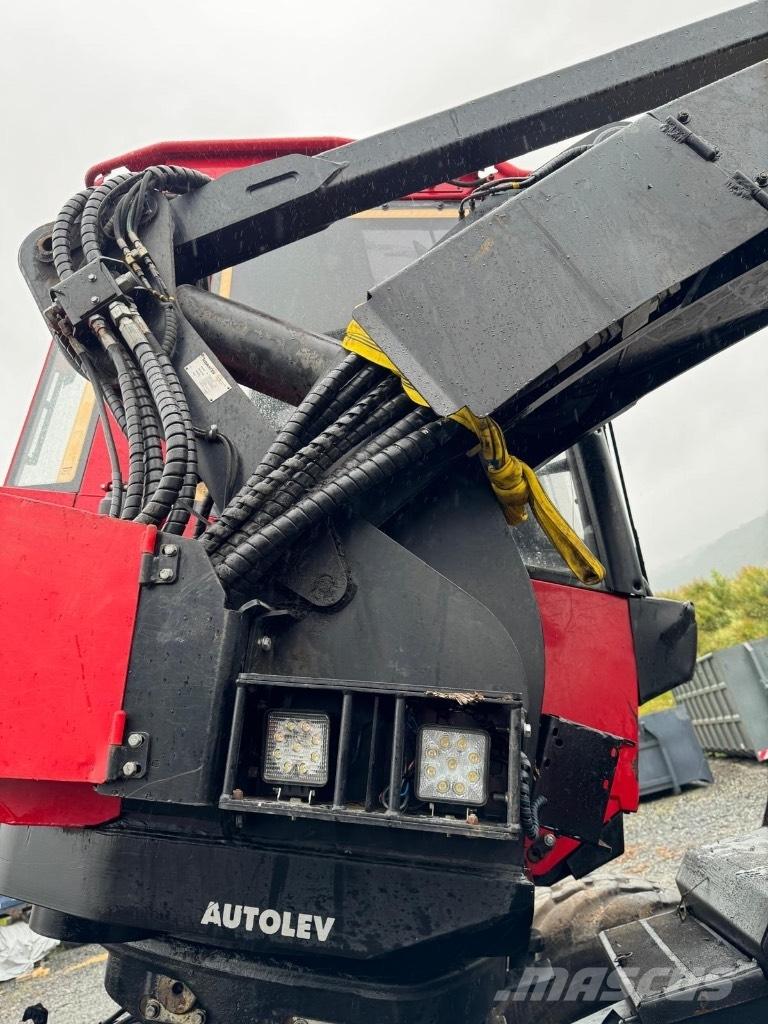 Komatsu 931.1 حصادات