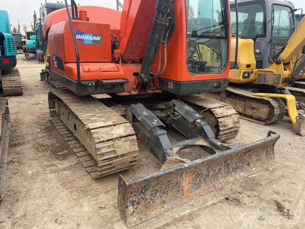 Doosan DX80 حفارات صغيرة أقل من 7 طن (حفارات صغيرة)