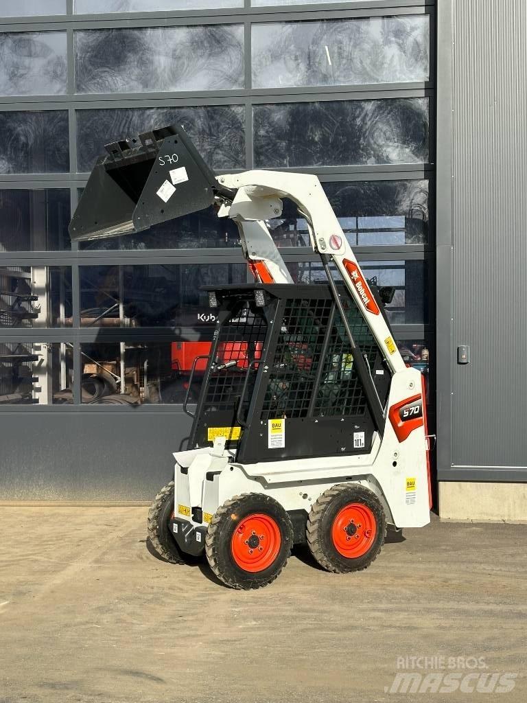 Bobcat S 70 لوادر انزلاقية التوجيه