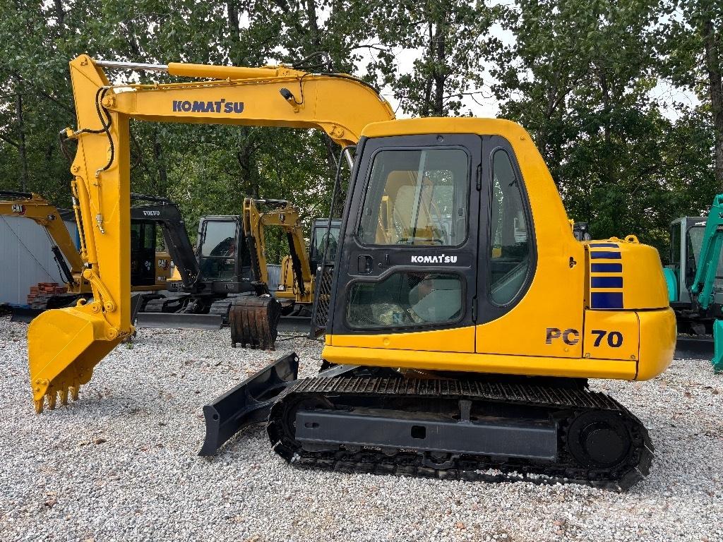 Komatsu PC 70 حفارات زحافة