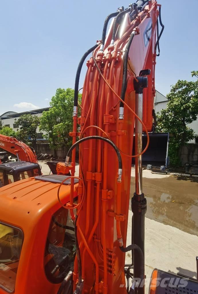 Doosan DX 225 LC حفارات زحافة