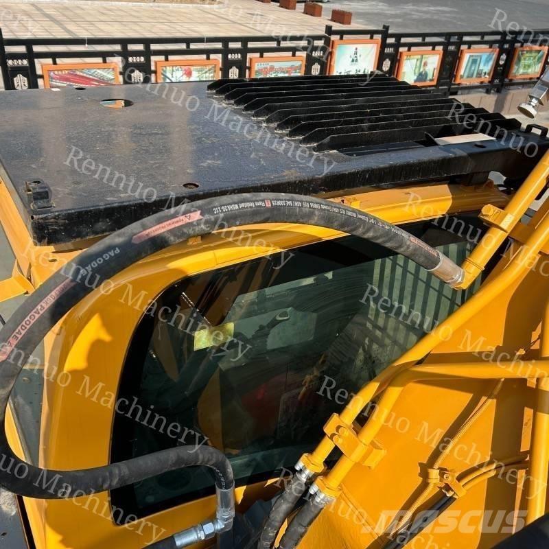 Hyundai R305 LC-9T حفارات زحافة