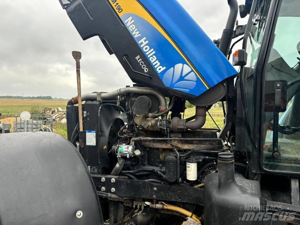New Holland TM 190 الجرارات