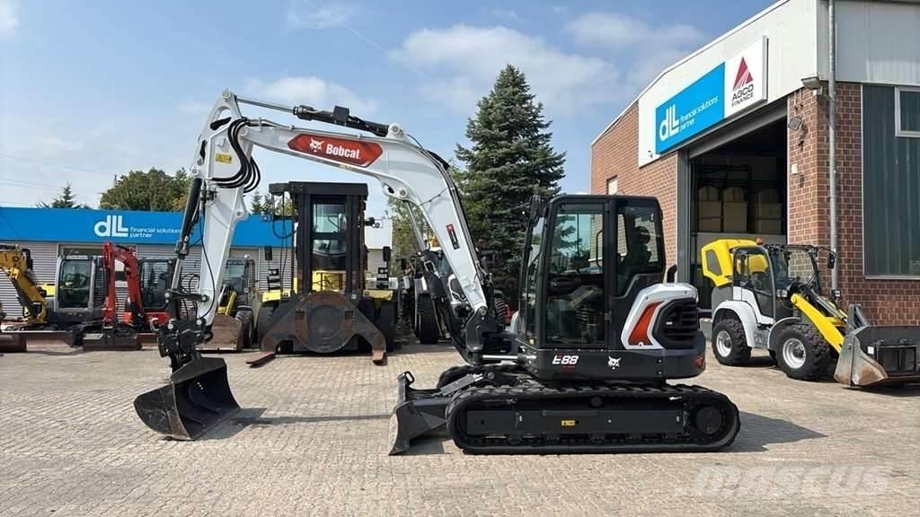 Bobcat E88 حفارات خاصة