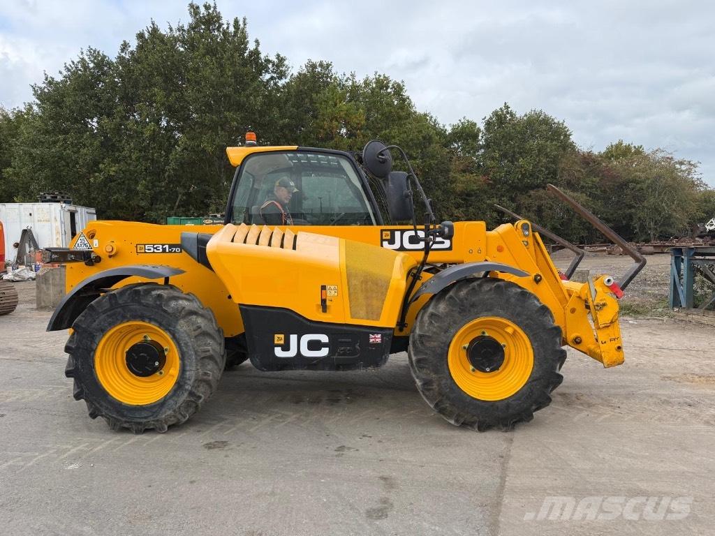 JCB 531-70 مناولات متداخلة