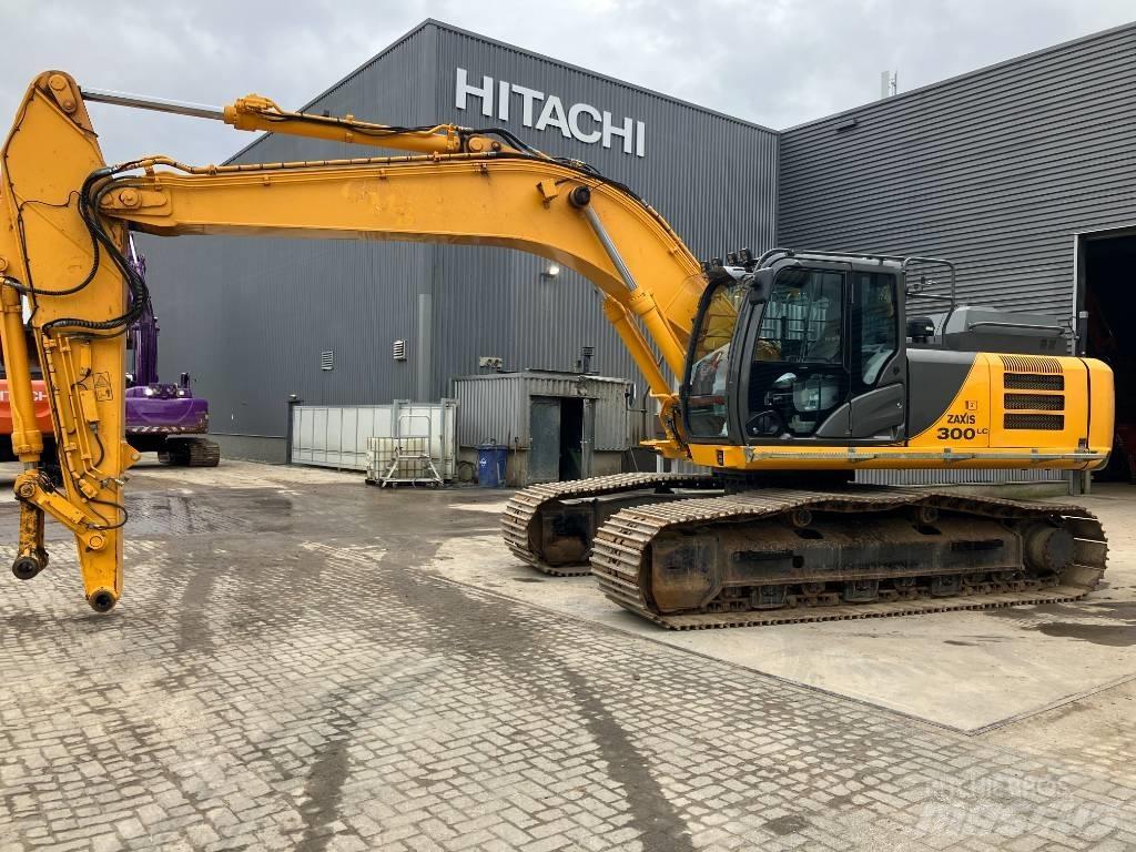 Hitachi ZX300 LC-6 حفارات زحافة