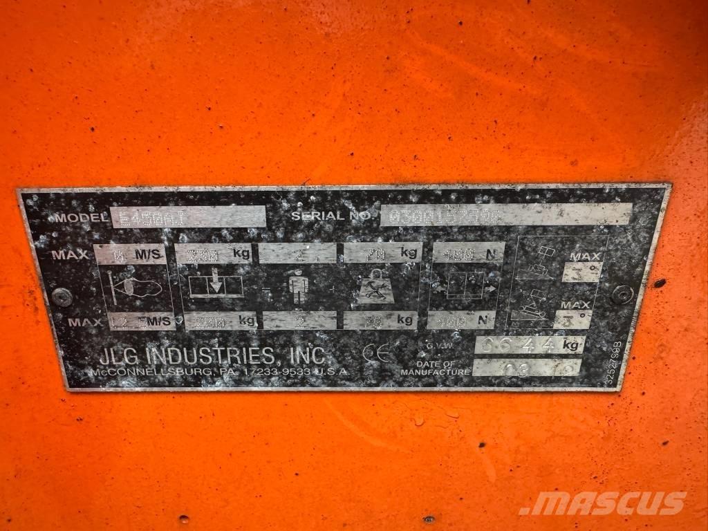 JLG E 450 AJ رافعات سلة مفصلية