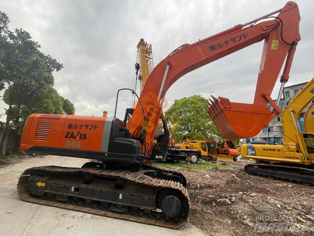 Hitachi ZX 240 حفارات زحافة