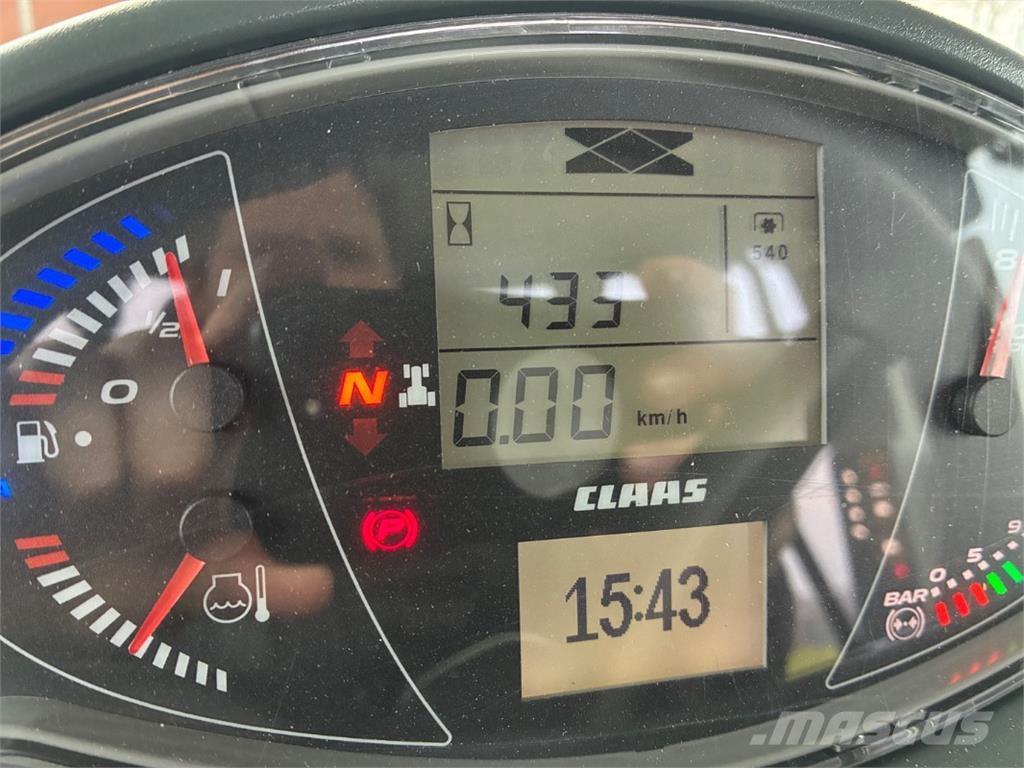 CLAAS Arion 660 الجرارات