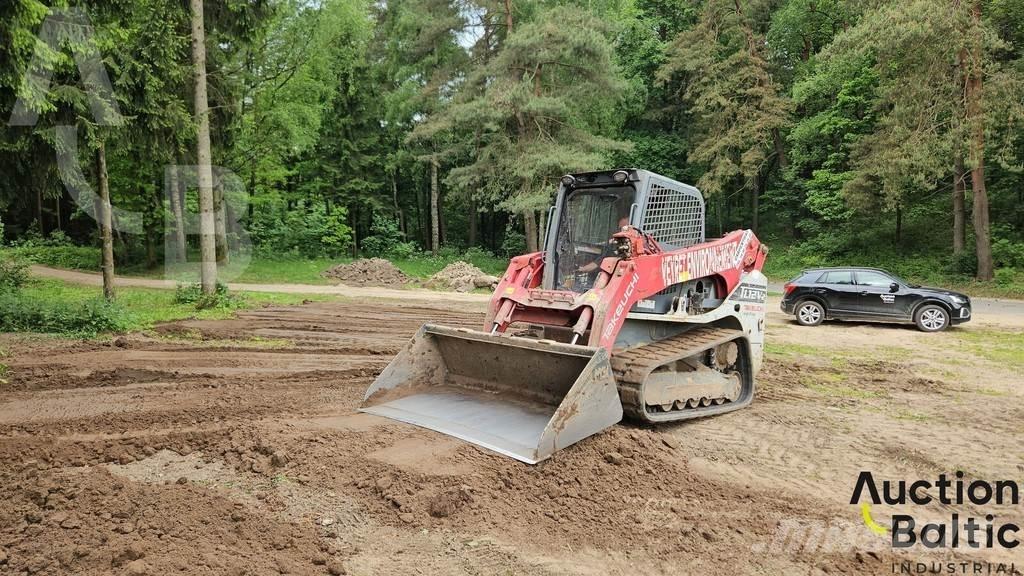 Takeuchi TL12V-2 لوادر زحافة