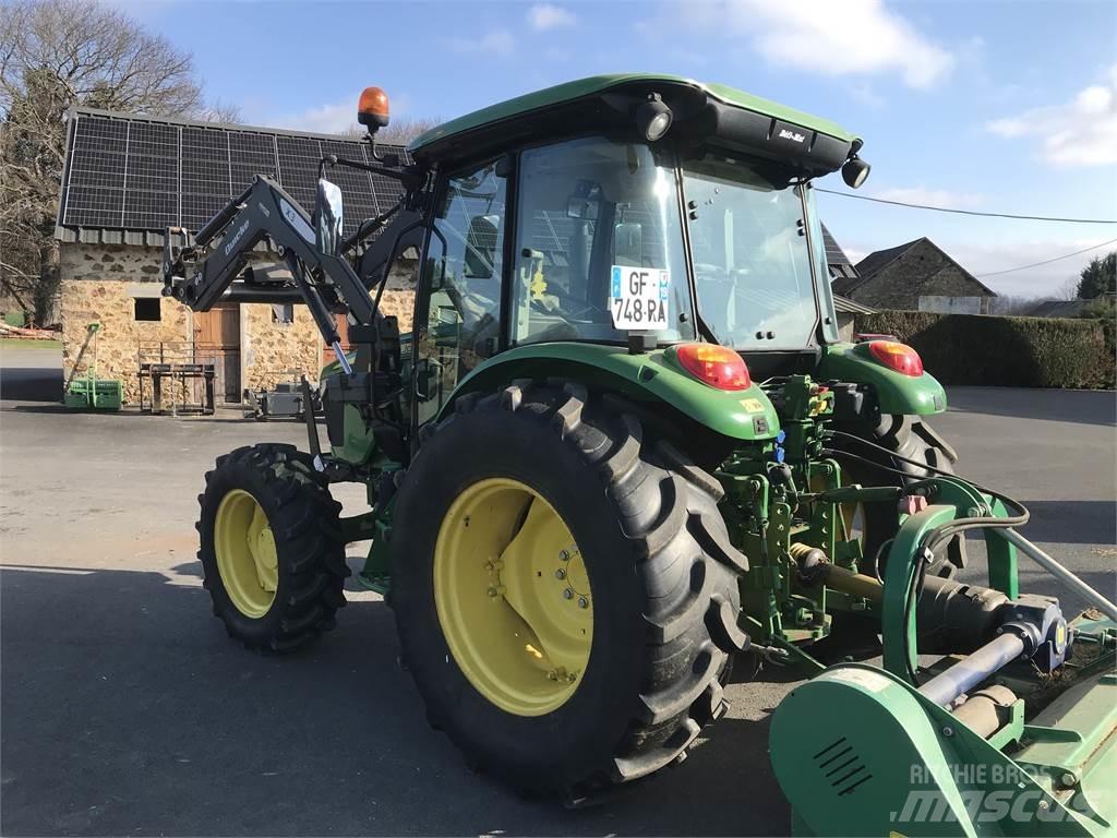 John Deere 5075 E الجرارات
