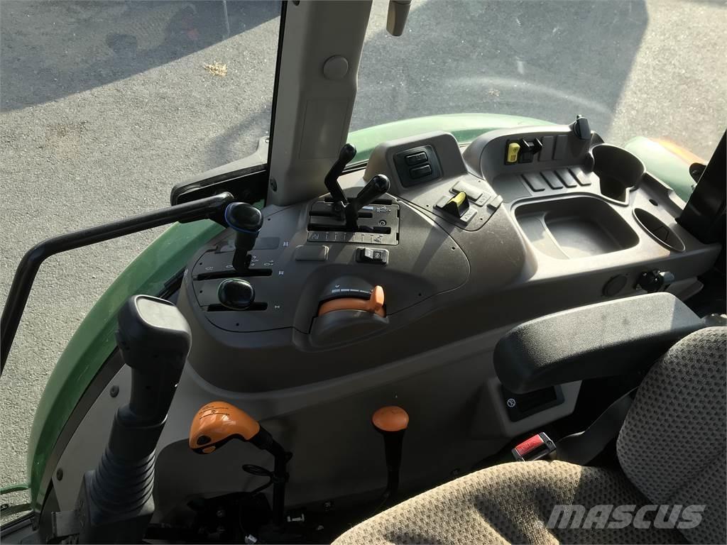 John Deere 5075 E الجرارات