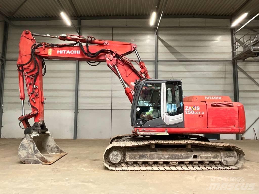 Hitachi ZX 250 LC-3 حفارات زحافة