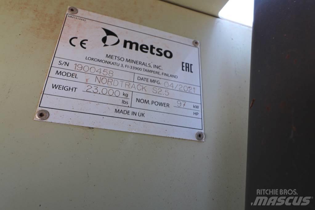 Metso S 2.5 أجهزة فحص متنقلة