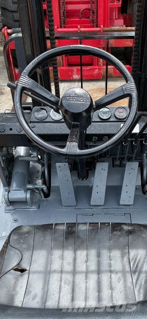 Toyota 42-4 FG 20 شاحنات ذات رافعات شوكية - أخرى