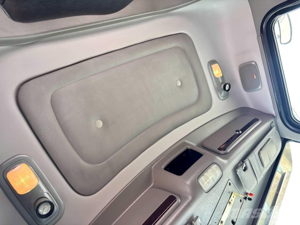 Peterbilt 367 وحدات الجر