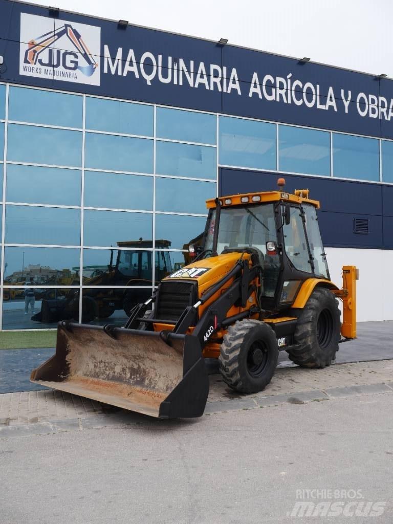 CAT 442 D لوادر ذات جرافات عكسية