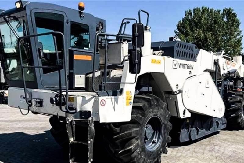Wirtgen WR2400 شاحنات أخرى