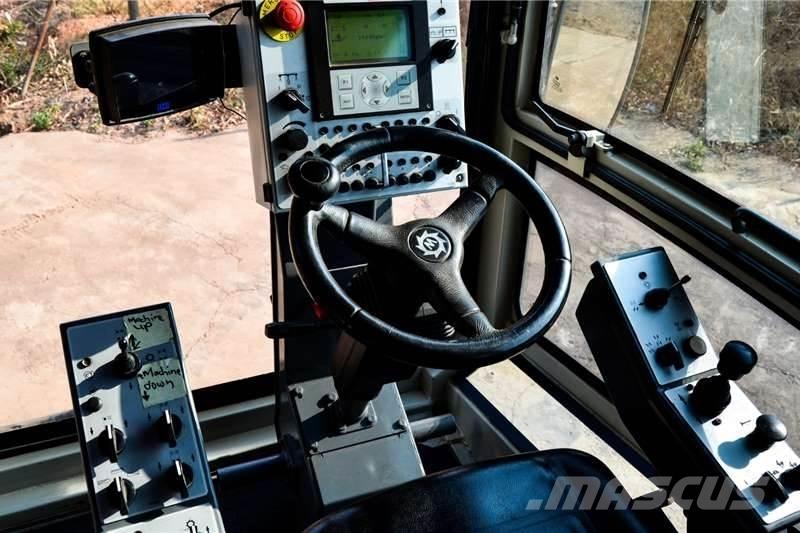 Wirtgen WR2400 شاحنات أخرى