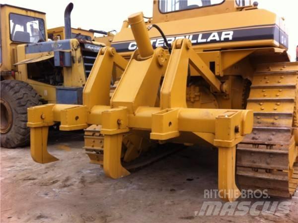 CAT D 7 H بلدوزرات مجنزرة