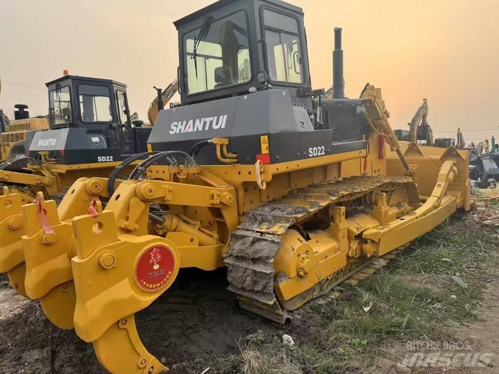 Shantui SD 22 بلدوزرات مجنزرة