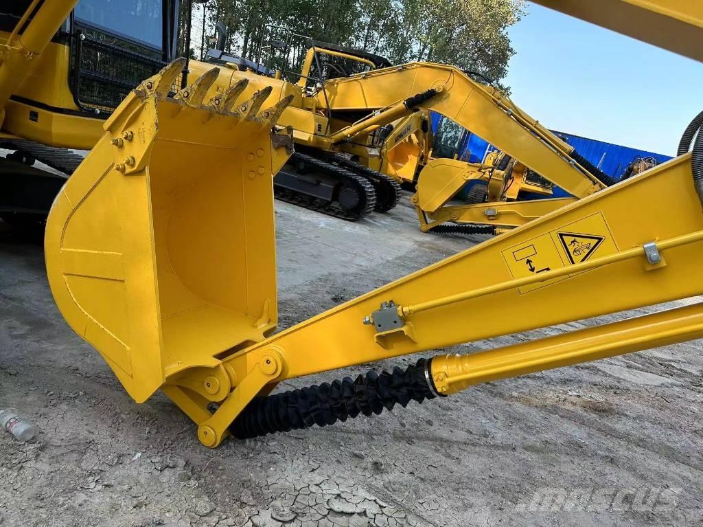 Komatsu PC 120-8 حفارات زحافة