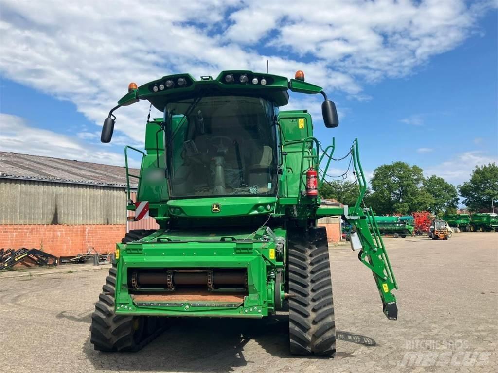 John Deere T670 حصادات