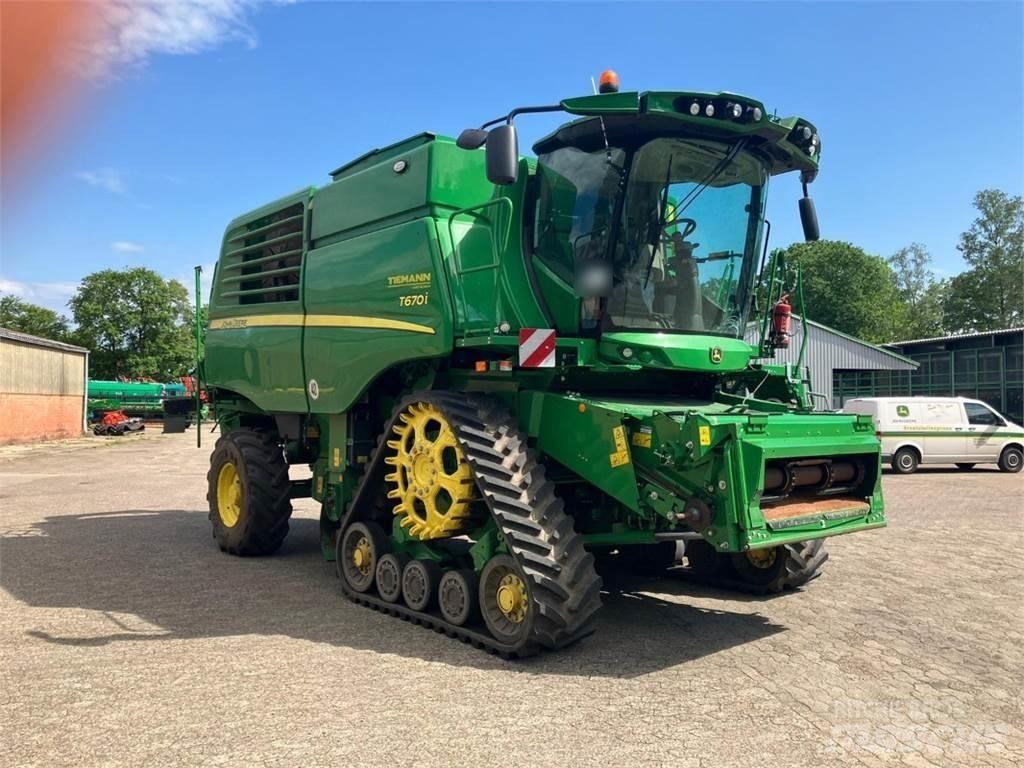 John Deere T670 حصادات