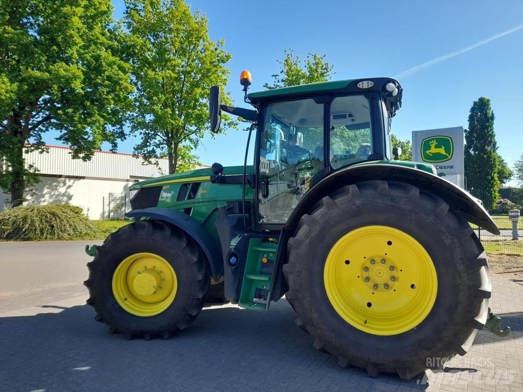 John Deere 6R185 الجرارات