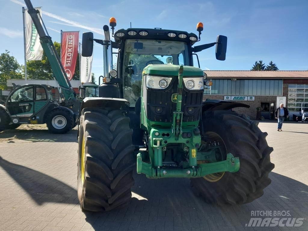 John Deere 6R185 الجرارات