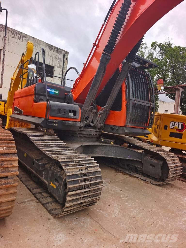 Doosan DX 300LC-9C حفارات زحافة