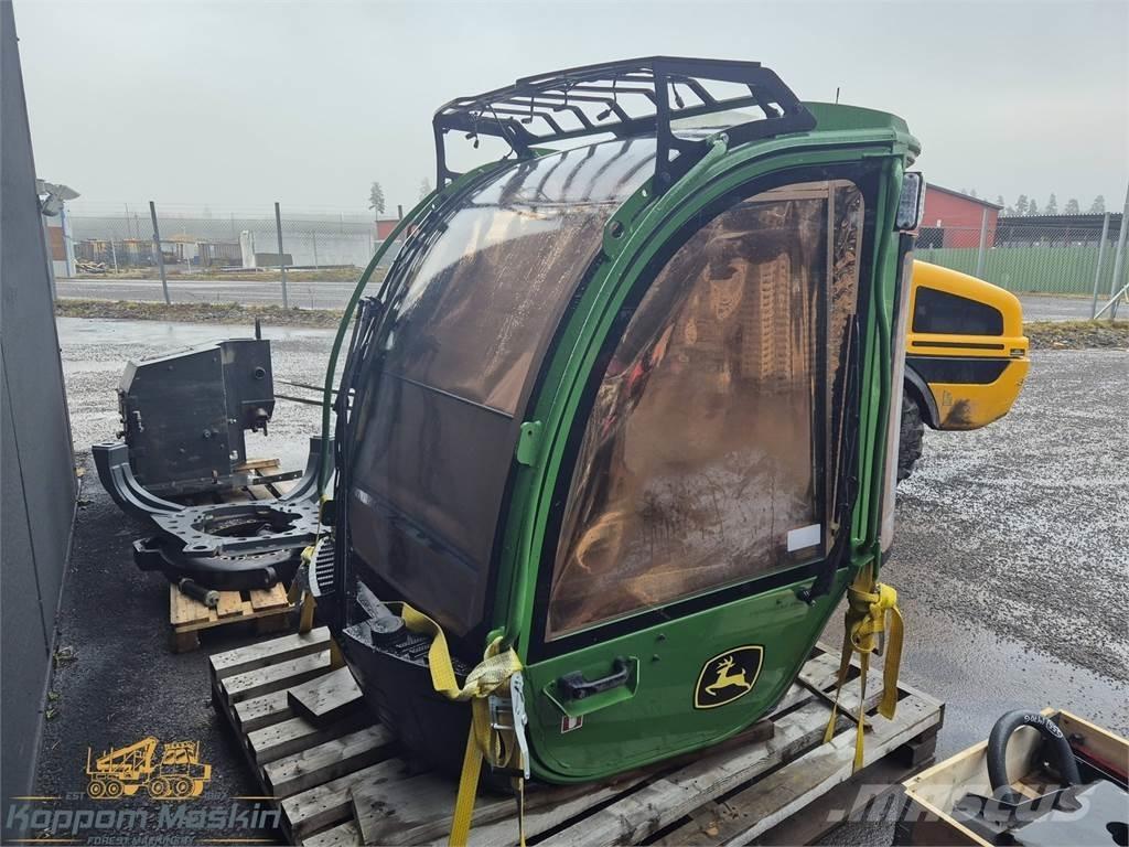 John Deere 1270G كابينة والداخلية