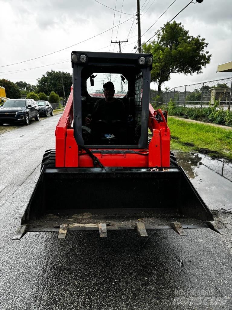 Kubota SSV 75 لوادر انزلاقية التوجيه