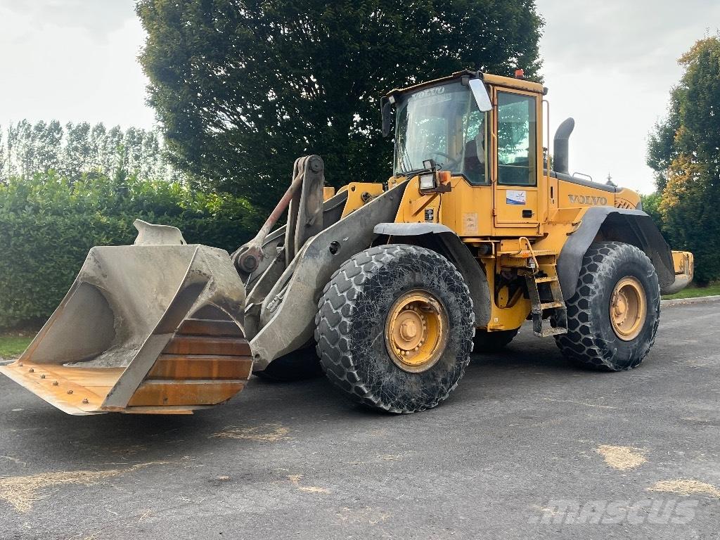 Volvo L 120 E لوادر بعجل