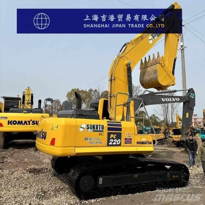 Komatsu PC 220 حفارات زحافة