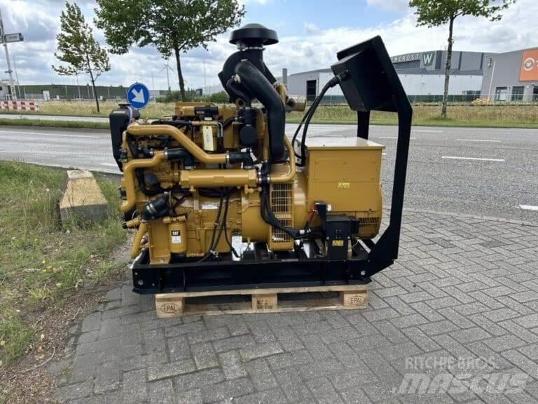 CAT C4.4 المحركات البحرية المساعدة