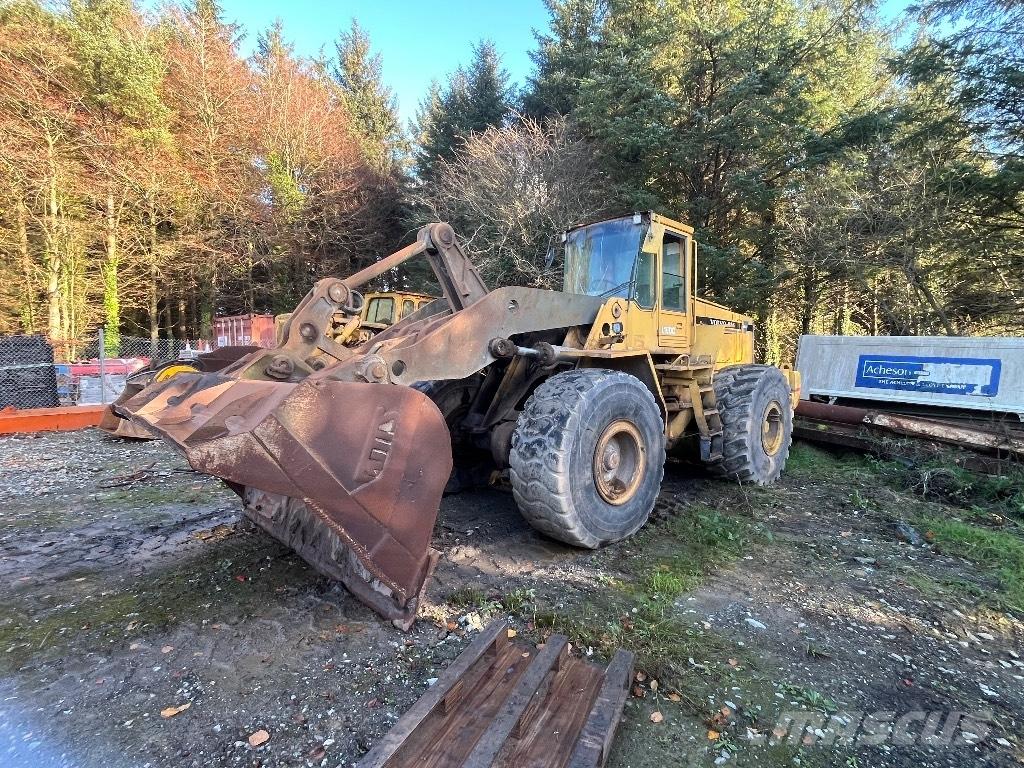 Volvo L180c لوادر بعجل