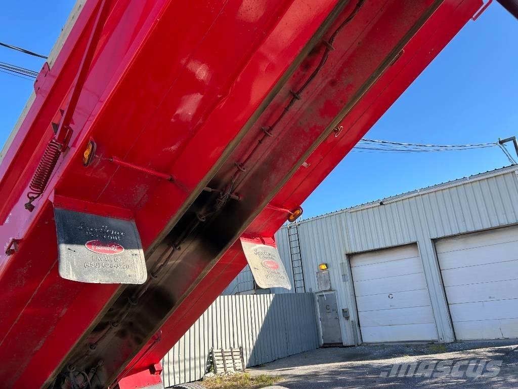 Peterbilt 367 شاحنات قلابة