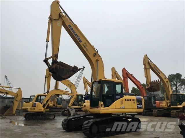 Komatsu pc200-7 حفارات زحافة