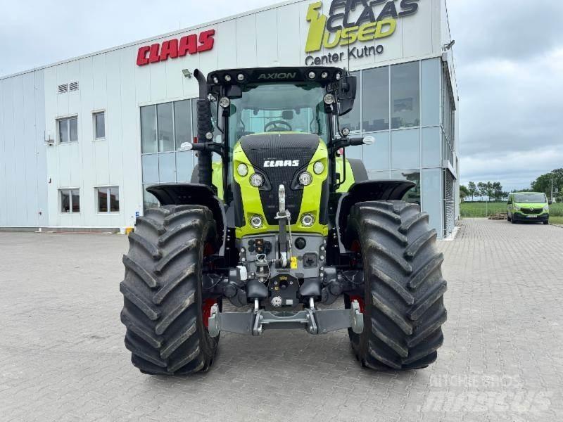 CLAAS AXION 830 الجرارات